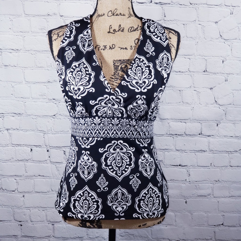 WHBM black and white dressy tank